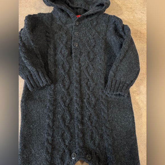 OshKosh B'Gosh Baby Cable Knit Charcoal Hooded Coverall, Size 12M - Picture 4 of 8